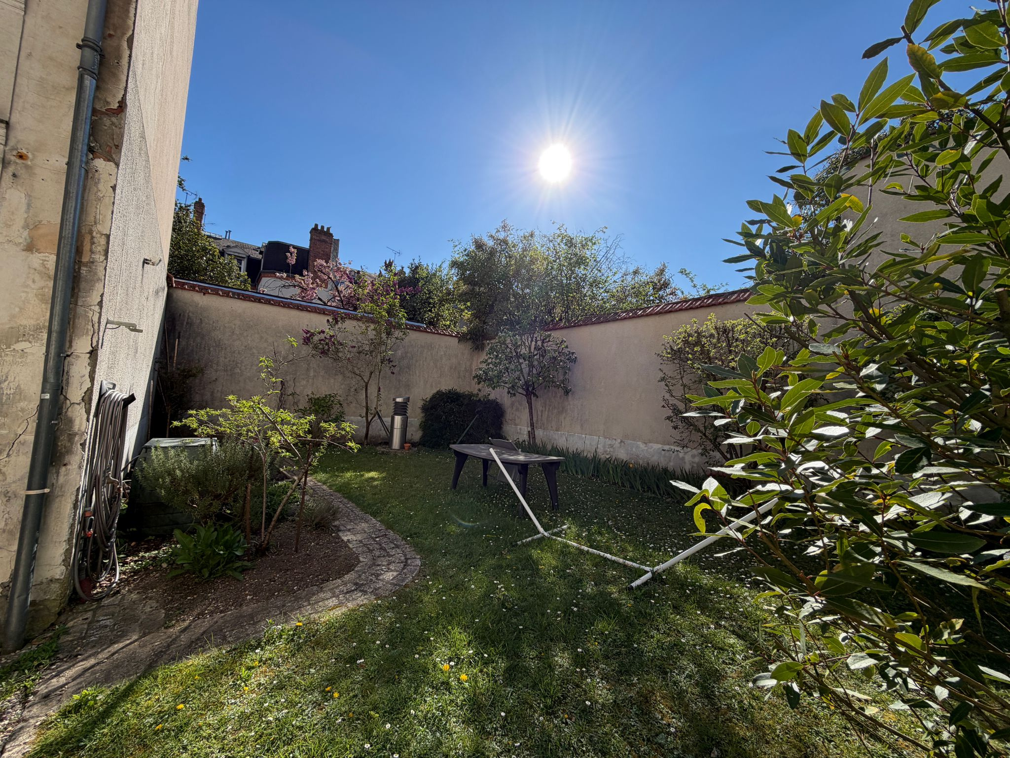 Commerce à vendre à Orleans, 475 m², 12 pièces – photo 3 sur 20